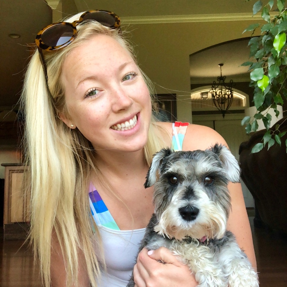 Meet your Posher, Danielle